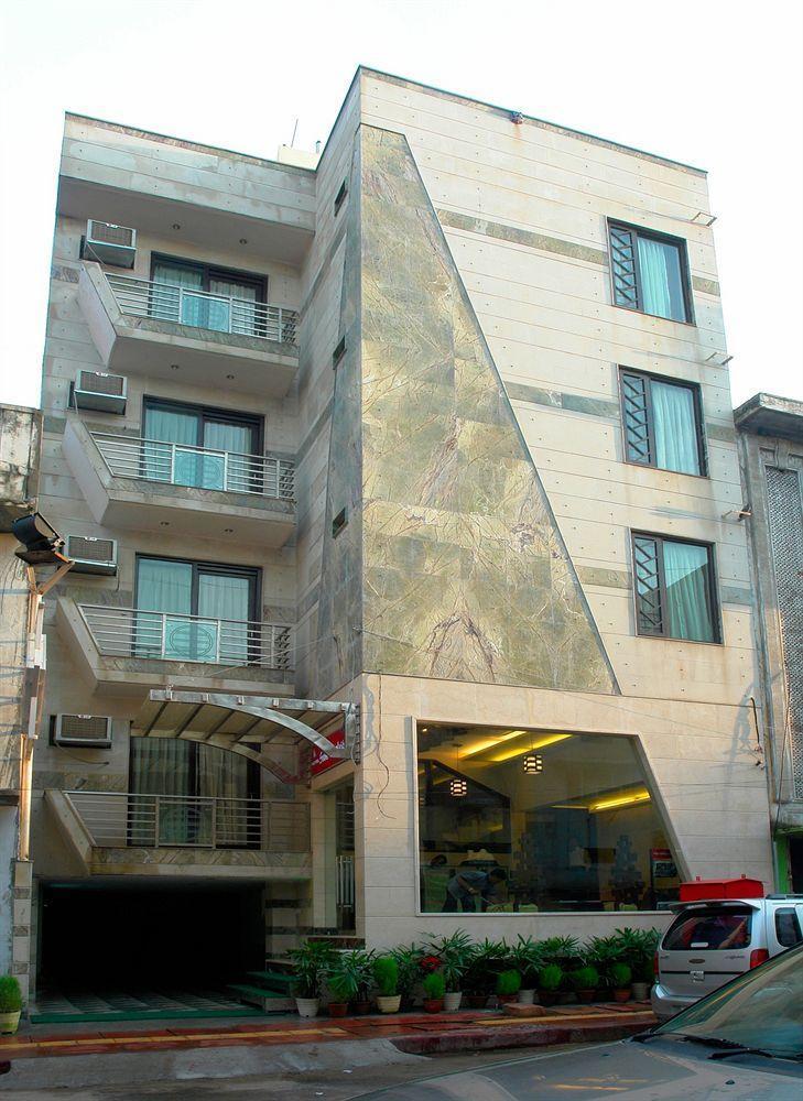 Hotel Sunstar Heights Delhi  Exterior photo