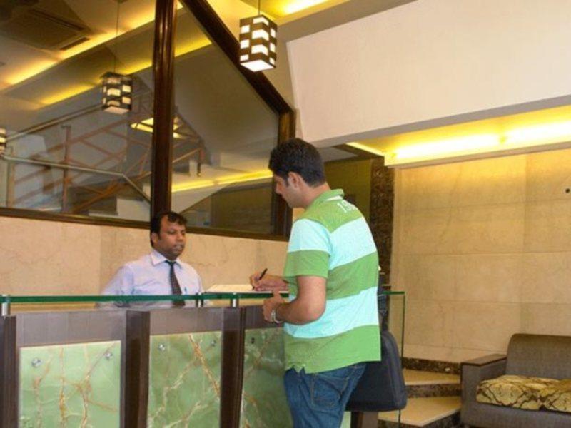 Hotel Sunstar Heights Delhi  Exterior photo