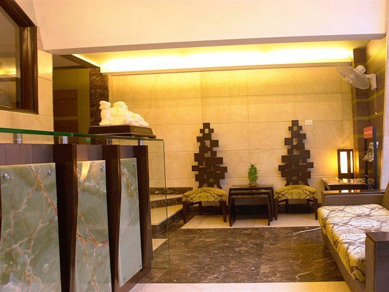 Hotel Sunstar Heights Delhi  Exterior photo